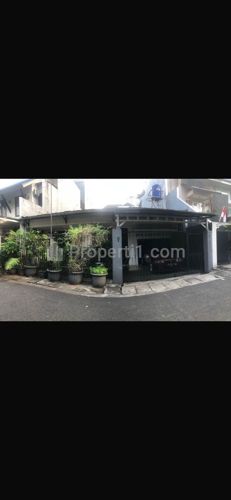 Dijual Rumah 2 Lantai di Jalan Rawa Selatan, Senopati, Kebayoran Baru, Jakarta Selatan