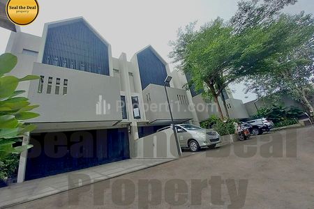 Disewakan Town House di Cilandak Jakarta Selatan STD415