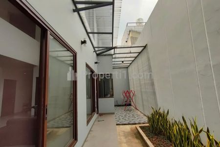 Dijual Cepat Rumah Siap Huni di Taman Meruya Ilir Jakarta Barat