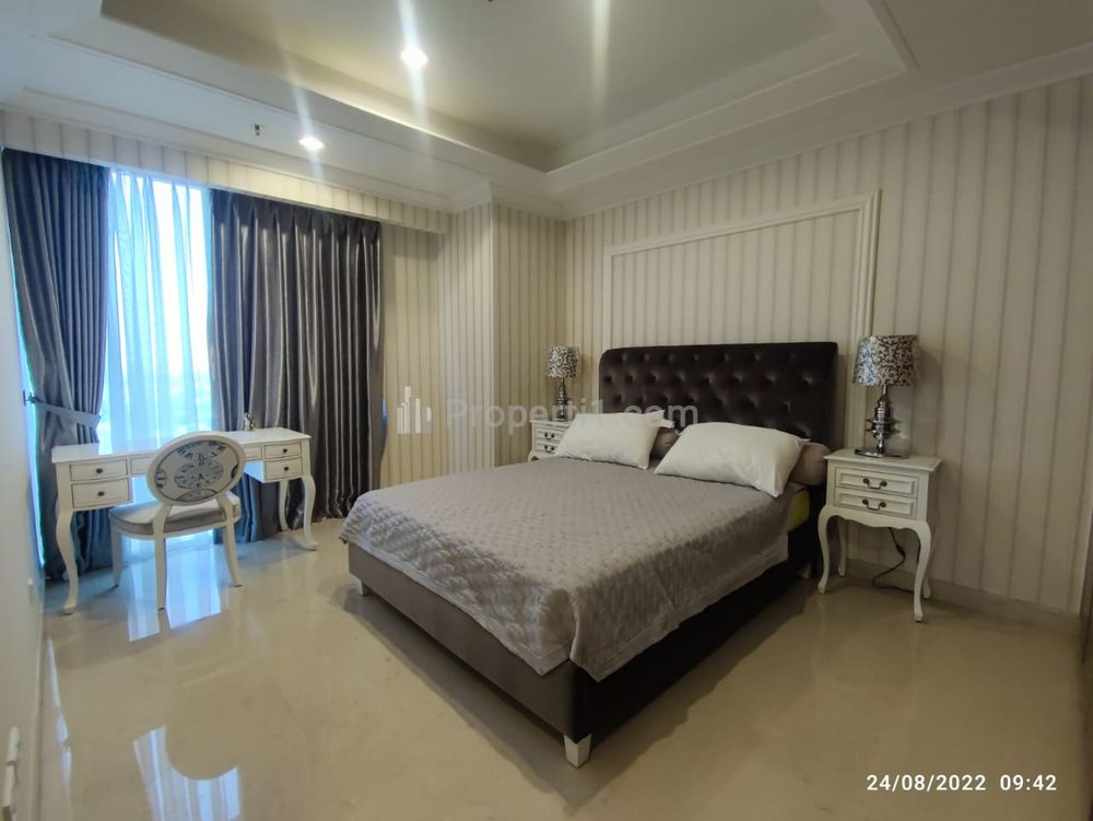 For Rent Apartment Pondok Indah Residence 3+1 BR Fully Furnished Private Lifts