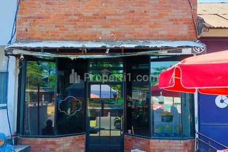 Tempat Usaha Disewakan di Perumahan Gunungsari 2 Lantai Surabaya Barat