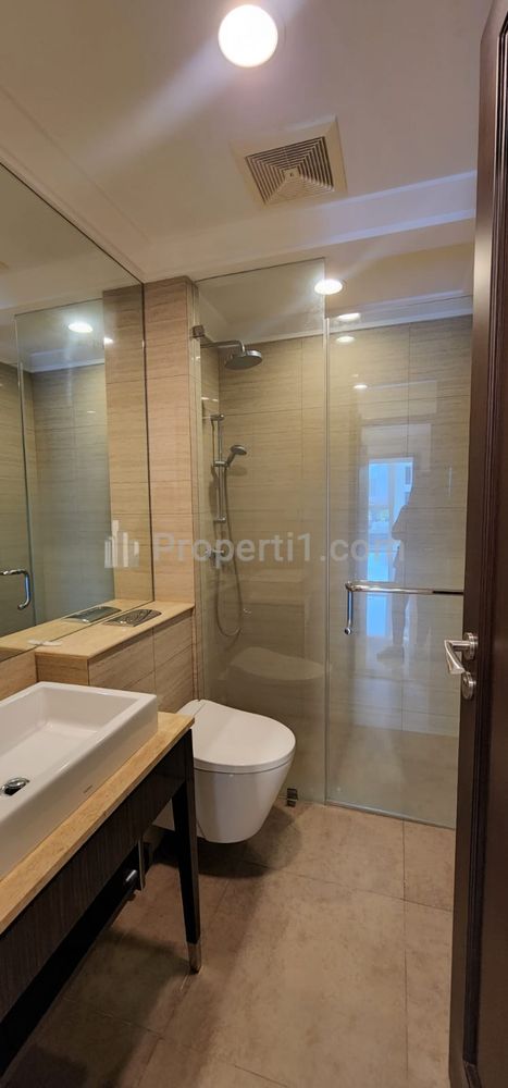 For Rent Apartment Pondok Indah Residence 3+1 Bedroom Full Furnished Private Lifts