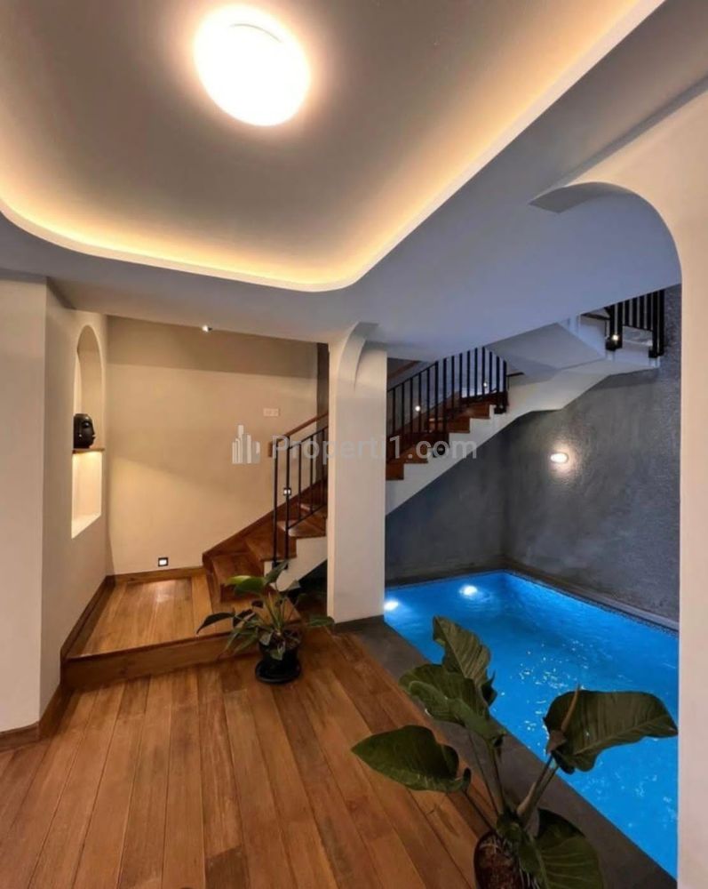 Jual Rumah Cluster Mewah Murah di Menteng, Jakarta Pusat