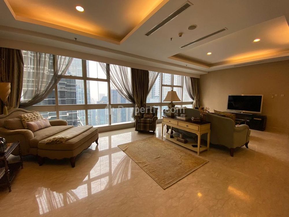 For Sale Apartment Capital Residence SCBD South Jakarta - 4+1BR Full Furnished Private Lift