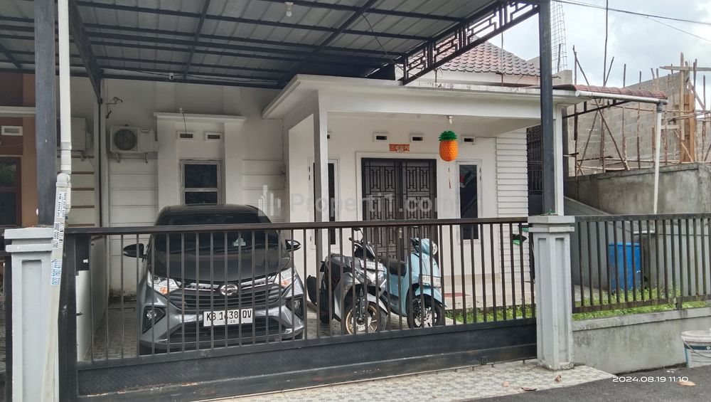 Jual Rumah Siap Huni di Purnama Pontianak Selatan, Harga Murah, Lengkap dengan Perabot, Lingkungan Aman, Dekat Sekolah dan Universitas