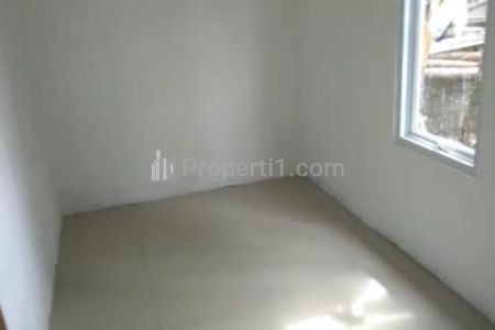 Jual Rumah di Tangerang Selatan Dalam Gerbang Kosan / Kontrakan  - 2 BR Unfurnished Cocok untuk Buka Usaha Warung Makan