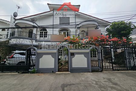 Jual Rumah Hoek 18x12 Komplek Taman Ratu Jakarta Barat (TR187)