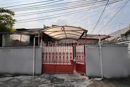 Jual Rumah 10x15 Strategis di Taman Ratu Jakarta Barat (TR192)