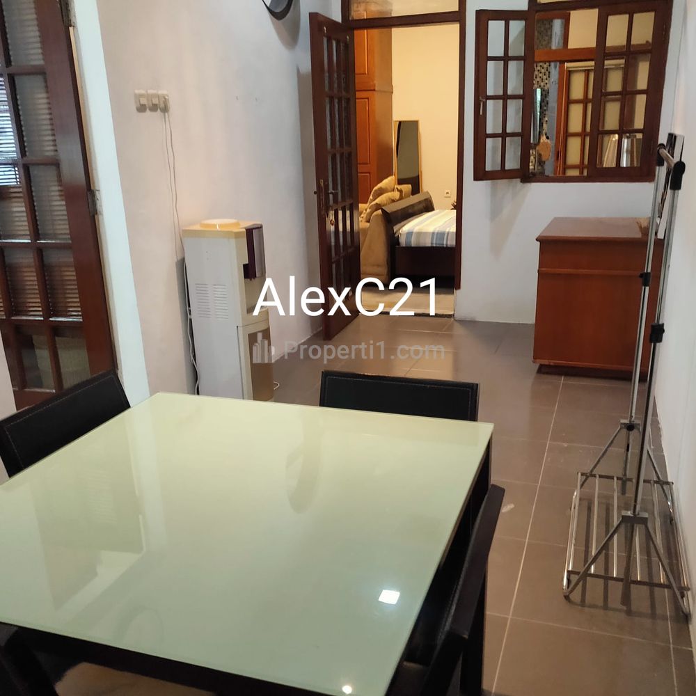 Sewa Rumah Fully Furnished di Senopati Jakarta Selatan