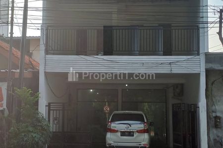 Sewa Rumah 2,5 Lantai di Joyoboyo Wonokromo Surabaya