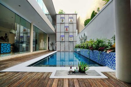 Disewakan Rumah Villa 3 Kamar Tidur Sudah Furnish dan Pool di Legian Badung Bali