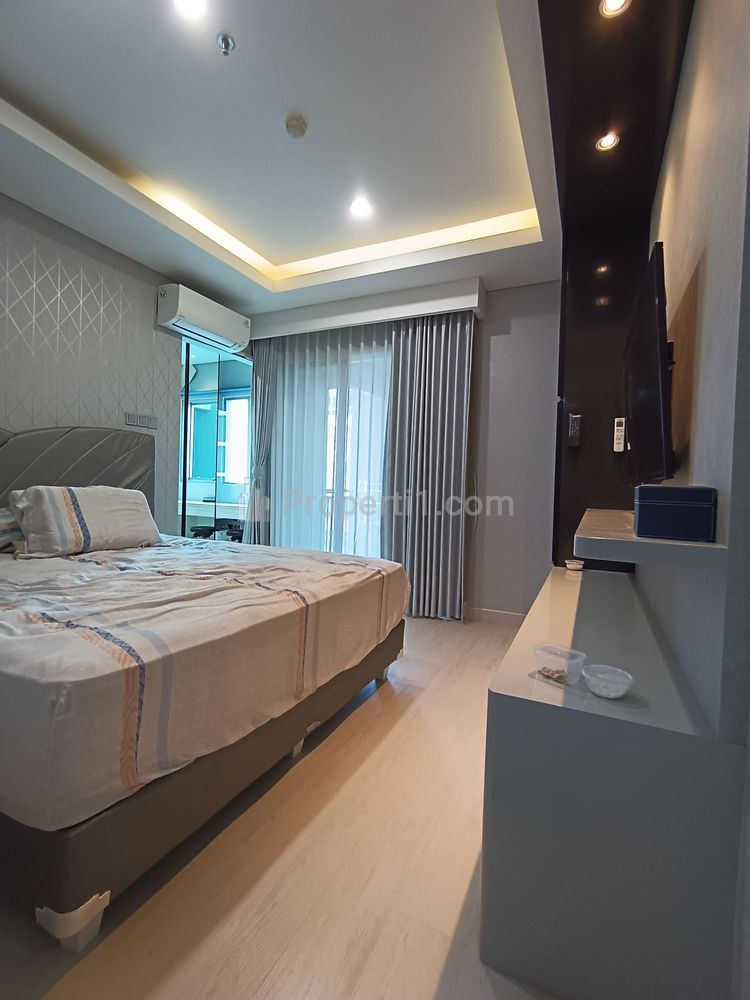 For Sale Apartment Sahid Sudirman Residence 2BR Fully Furnished View Pool