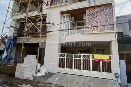Dijual Kost-kostan Eksklusif di Candi Mendut Malang Full Furnished, Luas Tanah 107