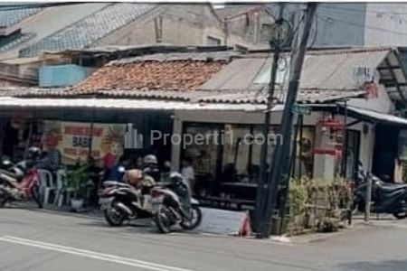 Jual Tanah Hook Pinggir Jalan Lokasi Zona Komersil di Patal Senayan, Jakarta Selatan