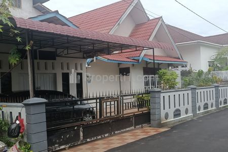 Jual Rumah di Jalan Perdana Pontianak Selatan, Lokasi Setrategis Dekat Sekolah, Universitas, Mall Akses Jalan Setrategis, Lingkungan Aman