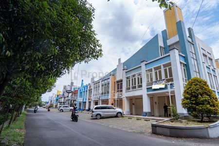 Dijual Ruko Lokasi Sawojajar Kota Malang 3 Lantai Kondisi Terawat Cocok untuk Kantor Maupun Resto