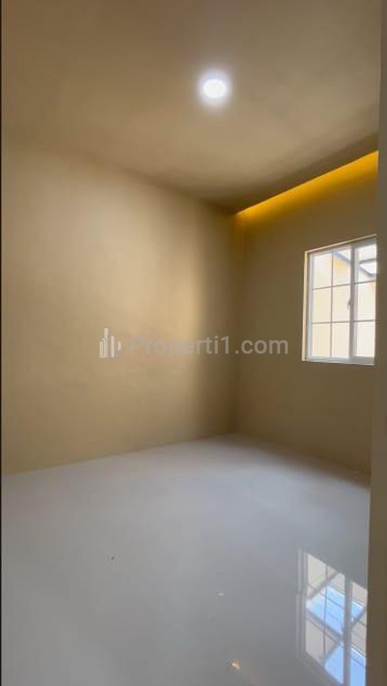 Jual Murah Rumah Baru di Perumahan  Sidoarjo Kota -5 Menit Ke Alun-Alun Kota - Spesial Row Jalan Lebar 4 Mobil