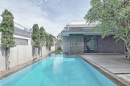 Jual Rumah Mewah Ada Kolam Renang di Senopati/SCBD Kebayoran Baru, Jakarta Selatan STD261