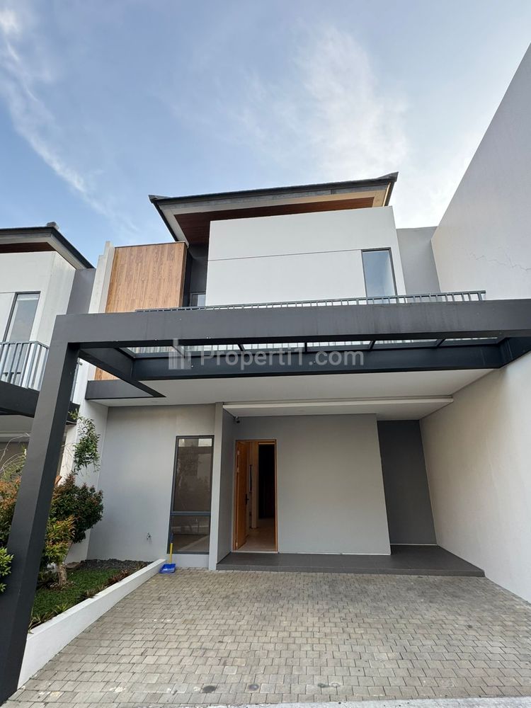 Jual Rumah Keluarga 2 Lantai SHM di Cisaranten Kulon, Bandung