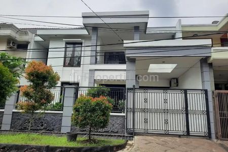 Dijual Rumah 2 Lantai Siap Dihuni Taman Laguna Cibubur Bekasi