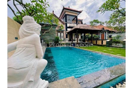 Disewakan Rumah Villa Furnish Siap Huni di Ungasan Badung Bali