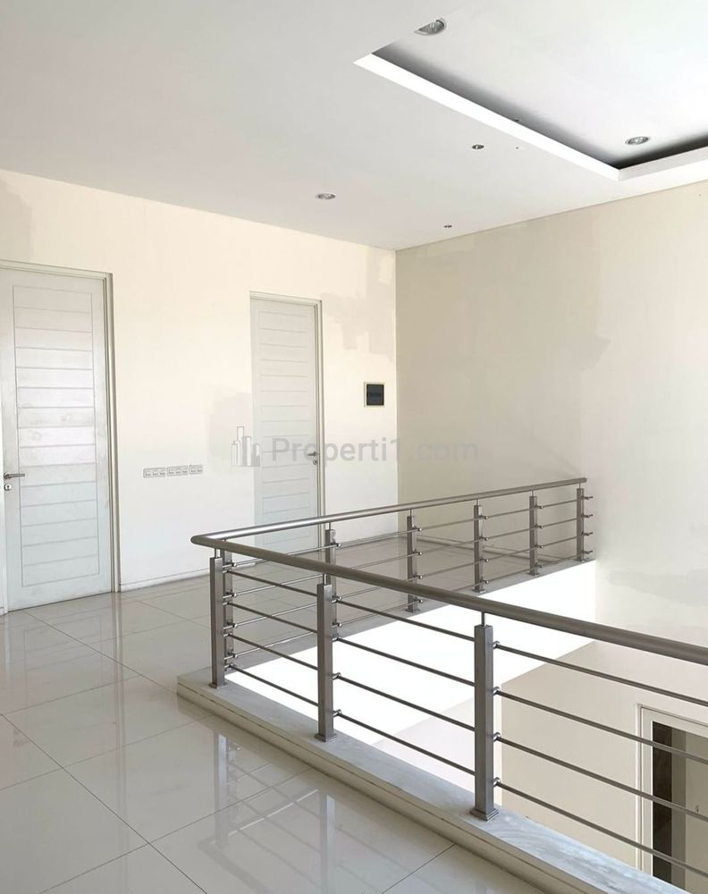 Jual atau Sewa Rumah Mewah di Raffles Garden Citraland Surabaya