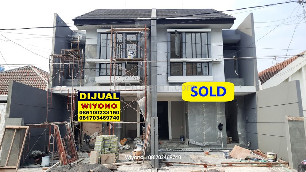 Jual rumah baru gres di Perumahan Manyar Dengan Service Area Terpisah serta Dekat Pakuwon City, Galaxy Mall dan Rumah Sakit Surabaya Timur