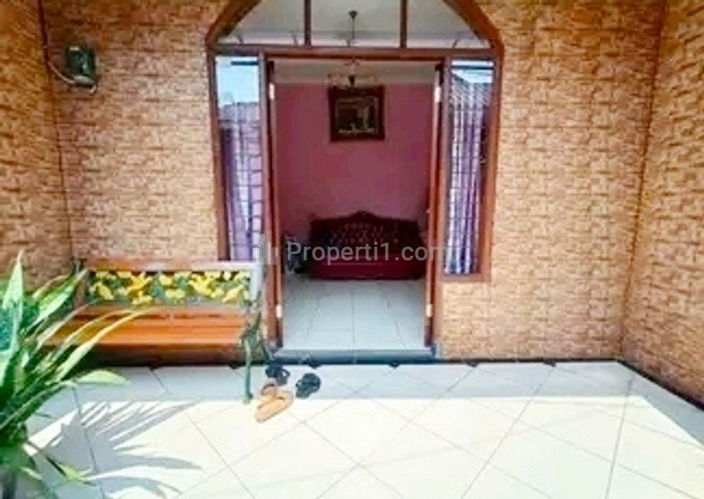 Dijual Rumah Minimalis, Strategis, Nyaman dan Asri, Lokasi Jl. Durian Raya, Jagakarsa, Jakarta Selatan