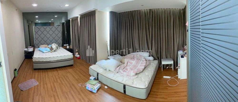 Dijual Apartemen di Lippo Mall St Morist Puri Pasar Minggu, Jakarta Selatan - 3 BR Full Furnished