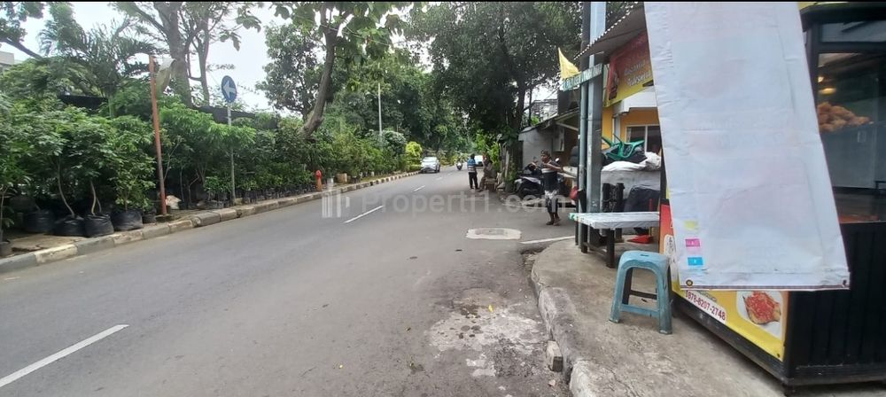 Dijual 1 Unit Gudang + Kantor 3 Lantai, Bagus, Lokasi Super Strategis, Akses Mudah di Puloasem, Jakarta Timur