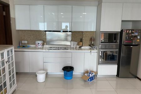 Jual Apartemen St Moritz Puri Tower Royal Suites Size 112 m2, Unit Renovated Jadi 2 BR