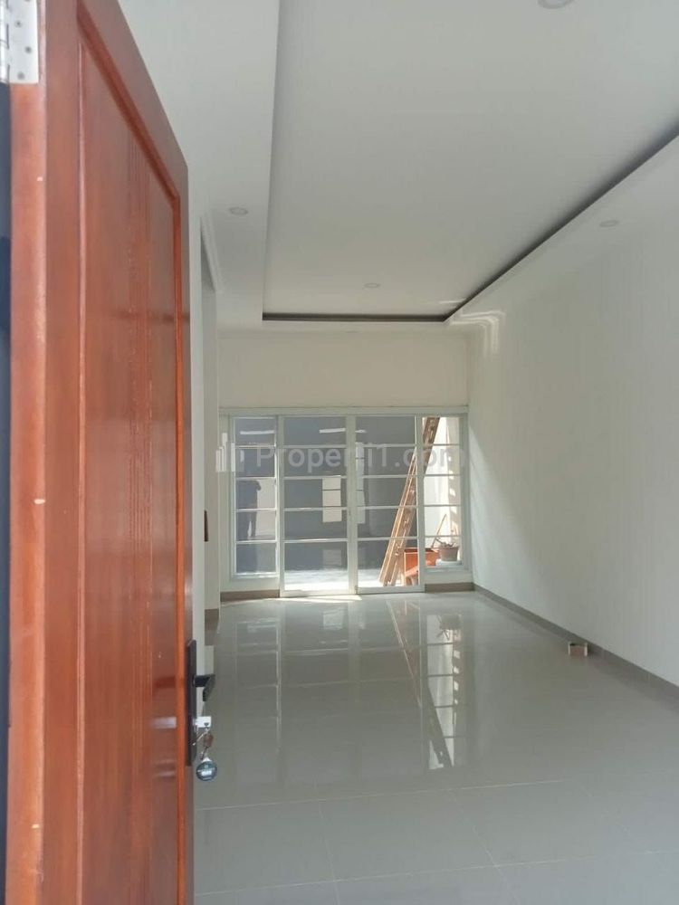 Jual Rumah 2 Lantai Strategis di Bintaro, Pondok Aren, Tangerang Selatan