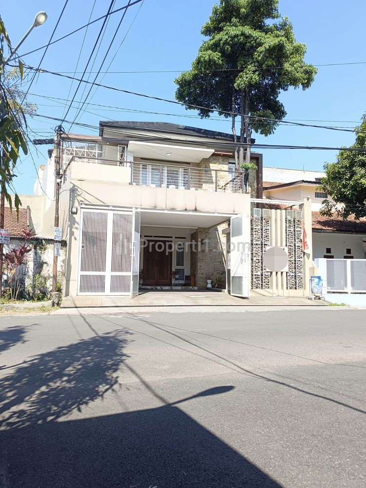 Jual Rumah Strategis di Kayu Agung Turangga Bandung