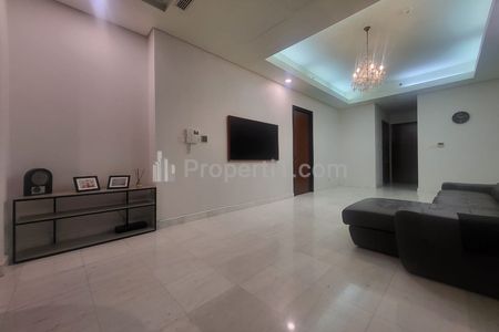 Sewa  Apartemen The Peak Sudirman – 3 BR 159m2 Spacious Fully Furnished at Best Price