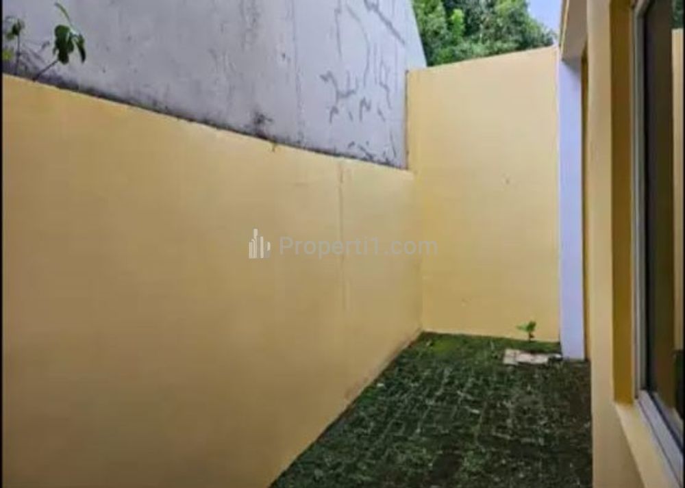 Disewakan Rumah Minimalis di Kota Wisata Cibubur Bogor, Posisi Hook Siap Huni