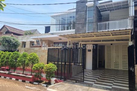 Jual Cepat Rumah Hoomy Depan Taman Siap Huni di Permata Puri 1 Cimanggis Cibubur, Depok