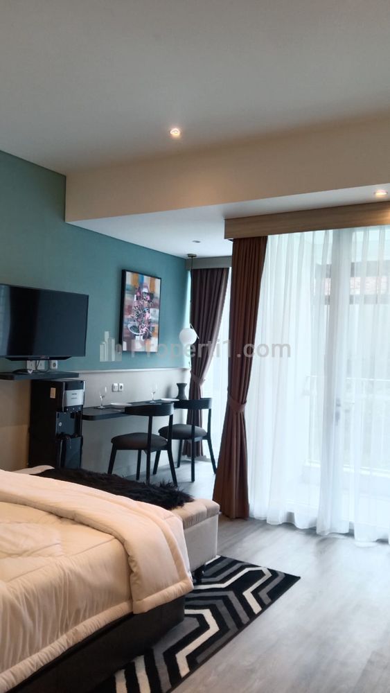 Sewa Apartemen Studio Lantai Rendah The Aspen Peak Residence Fatmawati Cilandak