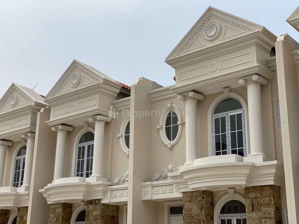 Dijual Rumah Luxury Tipe 6x18 Siap Huni 4 Kamar Tidur di Kalideres Jakarta Barat