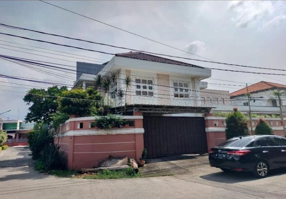 Jual Rumah Mewah Hook di Kavling DKI Meruya Jakarta Barat