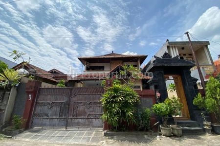 Disewakan Rumah 2 Lantai Semi Furnish Siap Huni di Renon Denpasar Selatan Bali