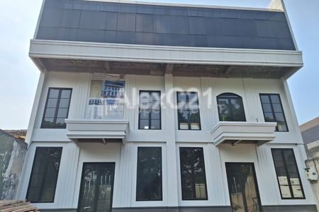 Dijual Gedung / Mini Building di Pondok Bambu, Duren Sawit, Jakarta Timur