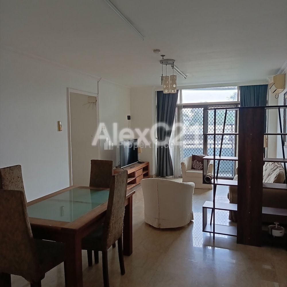 Dijual Apartment Parama 3+1 BR Semi Furnished di Cilandak Barat, Cilandak, Jakarta Selatan