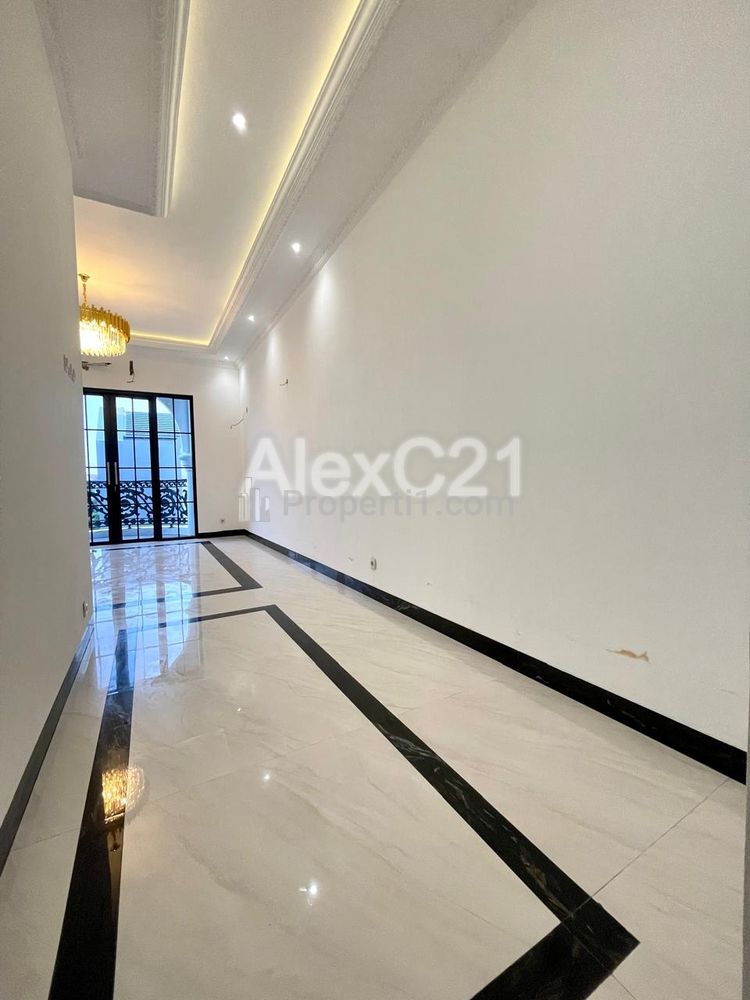 Dijual Rumah Baru Mewah Cantik Komplek di Jalan Moh Kahfi 1, Jagakarsa, Kota Jakarta Selatan