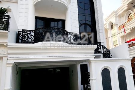 Dijual Rumah Baru Mewah Cantik Komplek di Jalan Moh. Kahfi 1, Jagakarsa, Kota Jakarta Selatan