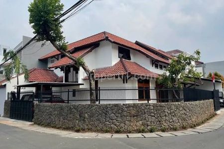 Disewakan Rumah Megah di Pejaten Pasar Minggu Jakarta Selatan, Kondisi Siap Huni