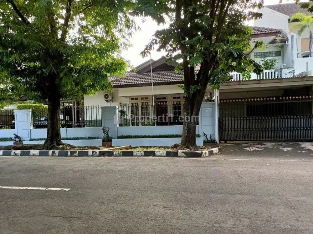 Jual Rumah Mewah Hook di Pejaten Barat Jakarta Selatan