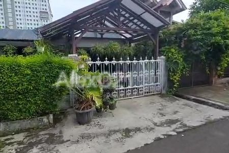 Dijual Rumah di Kompleks PU Pasar Jumat Pondok Pinang Kebayoran Lama Jakarta Selatan