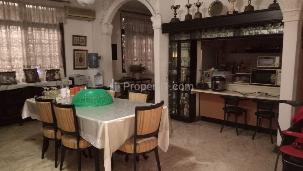 Jual Rumah Mewah 5 Kamar Tidur di Cempaka Putih Jakarta Pusat
