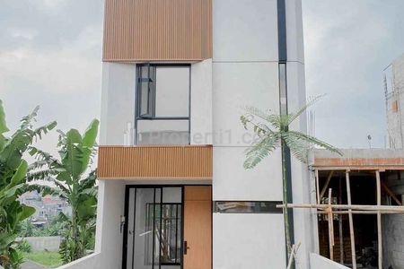 Dijual Rumah 2 Lantai dengan Rooftop Siap Huni di Krukut Depok Jawa Barat