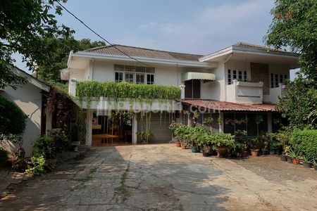 Jual Rumah Layak Huni SHM, Mepet NJOP Nego, Luas Tanah 1580 m2, Fisik 1780 m2, Dua Lantai, di Raya Jagakarsa, Jakarta Selatan